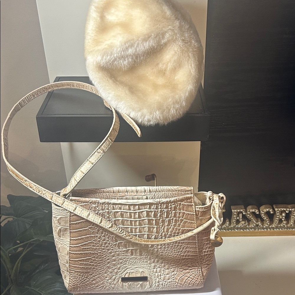 Stylish Cream Croc-Embossed Crossbody Bag & fur cap, it’s giving Brahim!!nwot